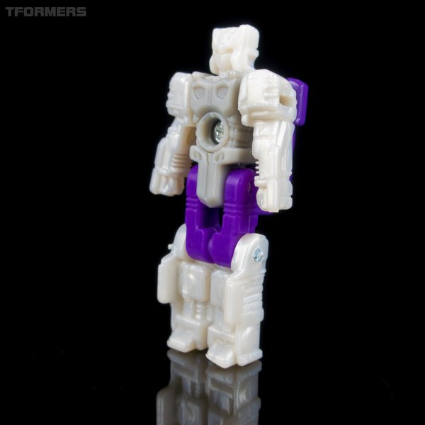 TFormers Gallery   Siege On Cybertron Tidal Wave 033 (33 of 124)
